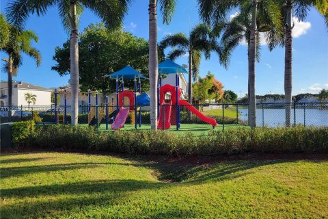 Condominio en venta en Miami, Florida, 3 dormitorios, 106.84 m2 № 2006079 - foto 14