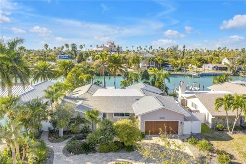 Villa ou maison à vendre à Saint Pete Beach, Floride: 3 chambres, 256.04 m2 № 2098170 - photo 2