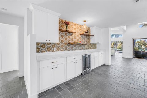 Villa ou maison à vendre à Saint Pete Beach, Floride: 3 chambres, 256.04 m2 № 2098170 - photo 6