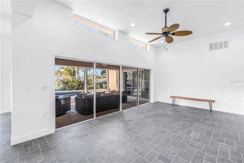 Villa ou maison à vendre à Saint Pete Beach, Floride: 3 chambres, 256.04 m2 № 2098170 - photo 21