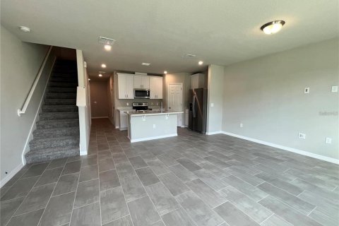 Townhouse in Davenport, Florida 3 bedrooms, 141.68 sq.m. № 1879881 - photo 5