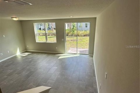 Townhouse in Davenport, Florida 3 bedrooms, 141.68 sq.m. № 1879881 - photo 4