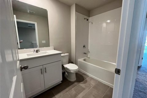 Townhouse in Davenport, Florida 3 bedrooms, 141.68 sq.m. № 1879881 - photo 10