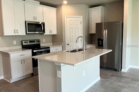 Townhouse in Davenport, Florida 3 bedrooms, 141.68 sq.m. № 1879881 - photo 2