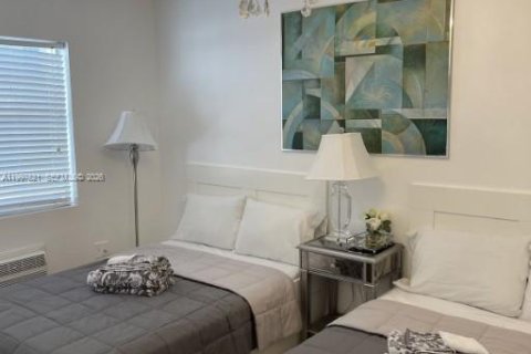 Condo in Miami Beach, Florida, 1 bedroom  № 2060890 - photo 11