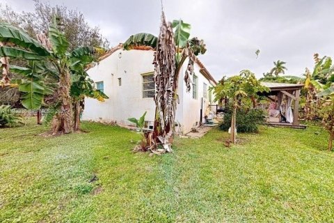 Купить виллу или дом в Холливуд, Флорида 2 спальни, 82.5м2, № 2000172 - фото 10