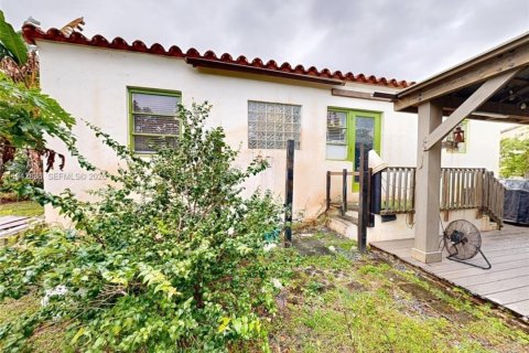 Купить виллу или дом в Холливуд, Флорида 2 спальни, 82.5м2, № 2000172 - фото 14