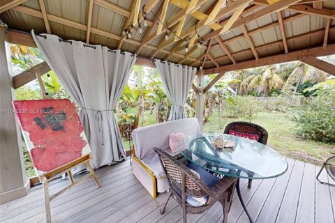 Купить виллу или дом в Холливуд, Флорида 2 спальни, 82.5м2, № 2000172 - фото 16