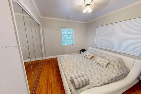 Купить виллу или дом в Холливуд, Флорида 2 спальни, 82.5м2, № 2000172 - фото 26