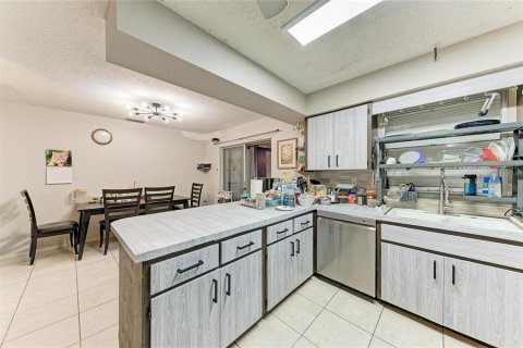 Villa ou maison à vendre à Sarasota, Floride: 3 chambres, 138.05 m2 № 2433102 - photo 18