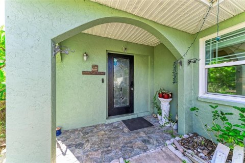 Villa ou maison à vendre à Sarasota, Floride: 3 chambres, 138.05 m2 № 2433102 - photo 5