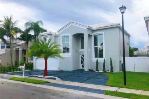 Villa ou maison à Pembroke Pines, Floride 3 chambres, 179.77 m2 № 2035959