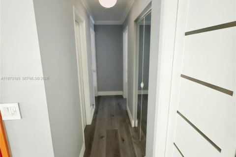 Villa ou maison à vendre à Pembroke Pines, Floride: 3 chambres, 179.77 m2 № 2035959 - photo 13