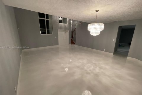 Villa ou maison à vendre à Pembroke Pines, Floride: 3 chambres, 179.77 m2 № 2035959 - photo 7