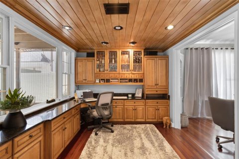 House in Orlando, Florida 4 bedrooms, 304.91 sq.m. № 1642901 - photo 7