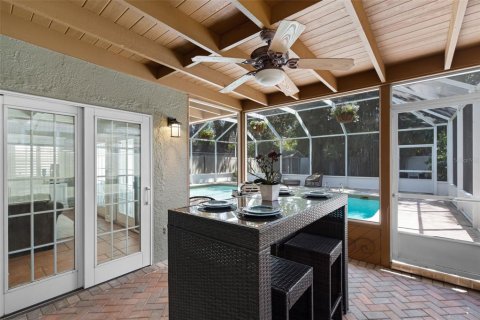 House in Orlando, Florida 4 bedrooms, 304.91 sq.m. № 1642901 - photo 12
