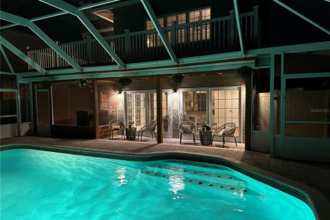 House in Orlando, Florida 4 bedrooms, 304.91 sq.m. № 1642901 - photo 15