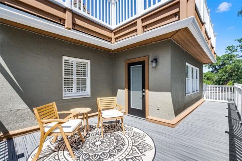 House in Orlando, Florida 4 bedrooms, 304.91 sq.m. № 1642901 - photo 27