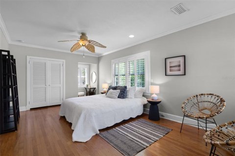 House in Orlando, Florida 4 bedrooms, 304.91 sq.m. № 1642901 - photo 19