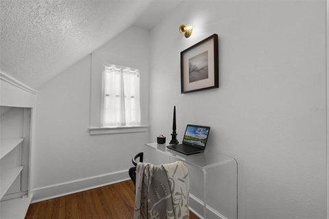 House in Orlando, Florida 4 bedrooms, 304.91 sq.m. № 1642901 - photo 20