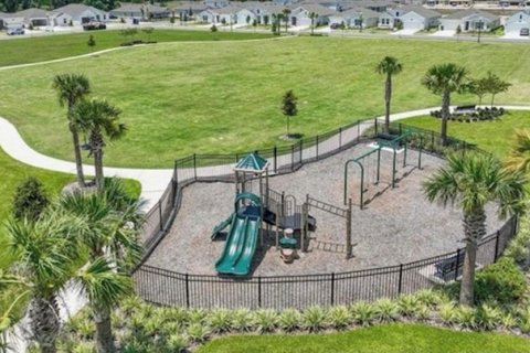 House in Leesburg, Florida 4 bedrooms, 151.43 sq.m. № 1735386 - photo 10