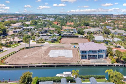 House in Boca Raton, Florida 5 bedrooms, 545.52 sq.m. № 2147354 - photo 10