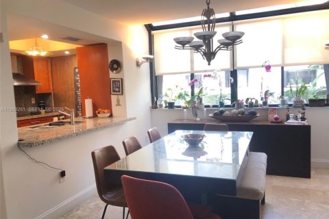 Touwnhouse à louer à Aventura, Floride: 2 chambres, 155.43 m2 № 2051502 - photo 6