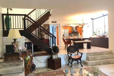 Touwnhouse à louer à Aventura, Floride: 2 chambres, 155.43 m2 № 2051502 - photo 4