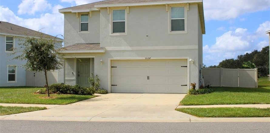 Villa ou maison à Dade City, Floride 5 chambres, 235.97 m2 № 2437227