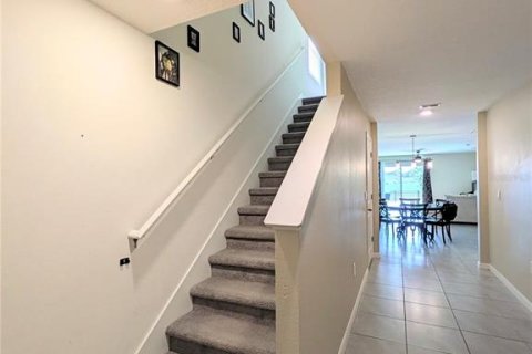 Villa ou maison à vendre à Dade City, Floride: 5 chambres, 235.97 m2 № 2437227 - photo 4
