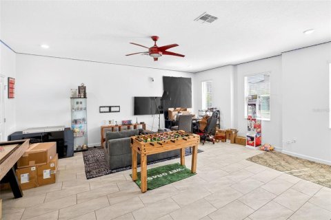 Casa en venta en Davenport, Florida, 8 dormitorios, 405.98 m2 № 2094570 - foto 16
