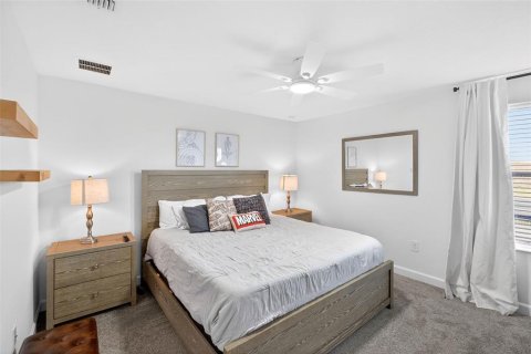 Casa en venta en Davenport, Florida, 8 dormitorios, 405.98 m2 № 2094570 - foto 24