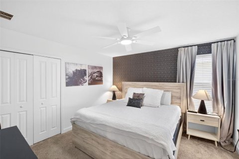 Casa en venta en Davenport, Florida, 8 dormitorios, 405.98 m2 № 2094570 - foto 28