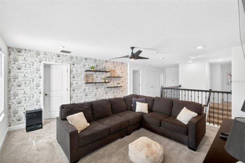 Casa en venta en Davenport, Florida, 8 dormitorios, 405.98 m2 № 2094570 - foto 19