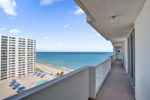 Condo in Fort Lauderdale, Florida, 2 bedrooms  № 2271822 - photo 28