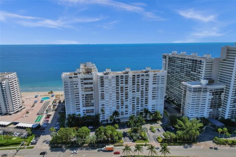 Condo in Fort Lauderdale, Florida, 2 bedrooms  № 2271822 - photo 4