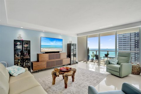 Condo in Fort Lauderdale, Florida, 2 bedrooms  № 2271822 - photo 6
