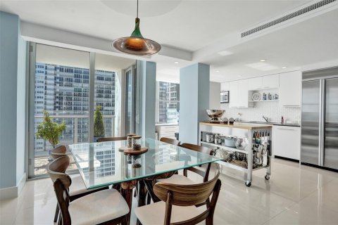Condo in Fort Lauderdale, Florida, 2 bedrooms  № 2271822 - photo 7