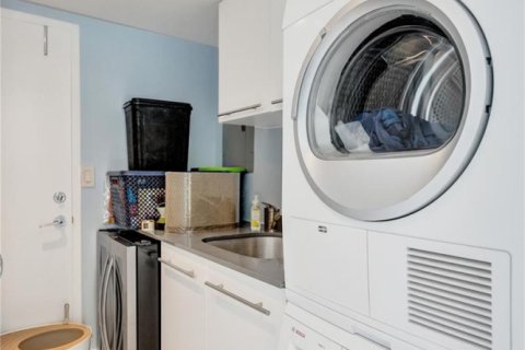 Condo in Fort Lauderdale, Florida, 2 bedrooms  № 2271822 - photo 30