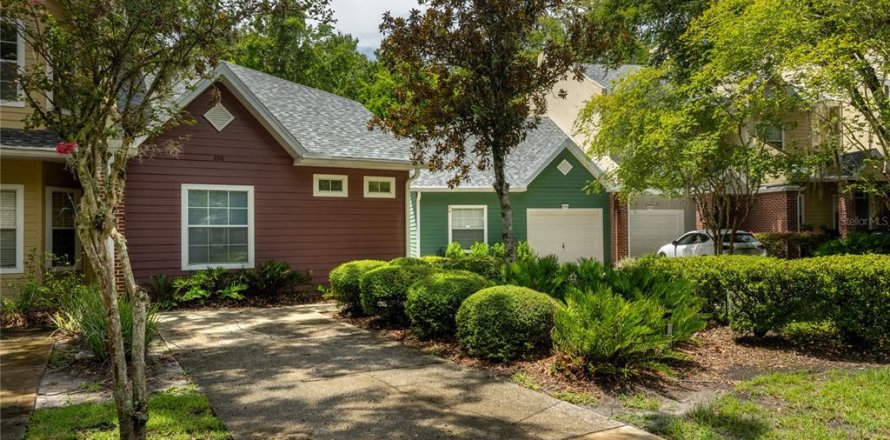 Condo in Gainesville, Florida, 2 bedrooms № 2237285