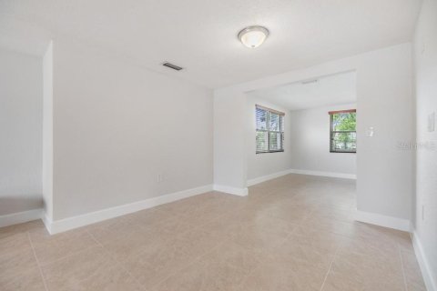 Casa en venta en New Port Richey, Florida, 2 dormitorios, 128.21 m2 № 1758144 - foto 19