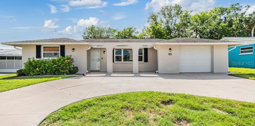 Casa en New Port Richey, Florida 2 dormitorios, 128.21 m2 № 1758144