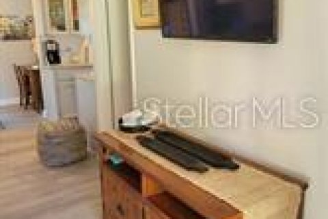 House in Mount Dora, Florida 2 bedrooms, 69.68 sq.m. № 1826811 - photo 19