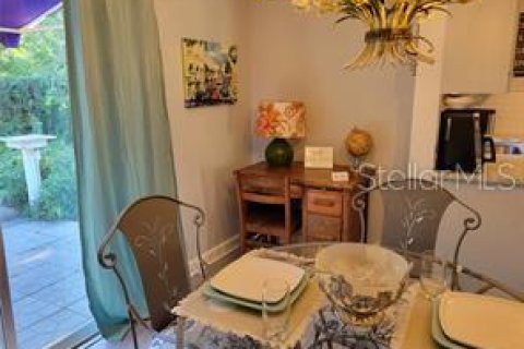 House in Mount Dora, Florida 2 bedrooms, 69.68 sq.m. № 1826811 - photo 10