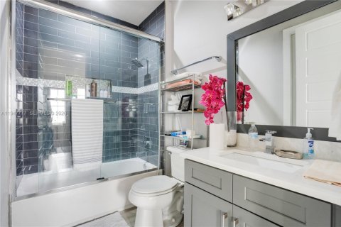 Villa ou maison à vendre à Orlando, Floride: 4 chambres, 259.1 m2 № 2003817 - photo 14