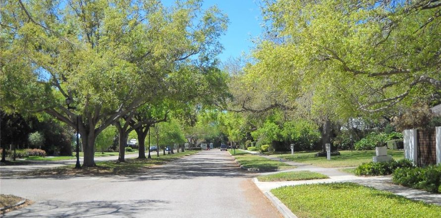 Land in Sarasota, Florida № 2156160