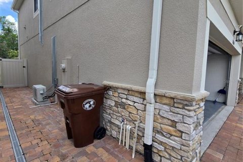 House in Kissimmee, Florida 4 bedrooms, 174.1 sq.m. № 1842157 - photo 3