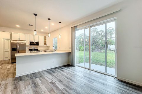 House in North Port, Florida 3 bedrooms, 152.08 sq.m. № 2108640 - photo 9