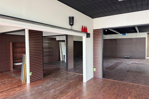 Propiedad comercial en alquiler en Ocala, Florida, 170.01 m2 № 1787984 - foto 4