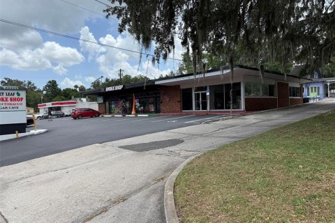 Propiedad comercial en alquiler en Ocala, Florida, 170.01 m2 № 1787984 - foto 1